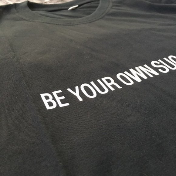 Ain't No Wifey Tee - Picture 4 of 4